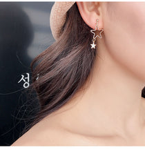 Load image into Gallery viewer, Star Earrings