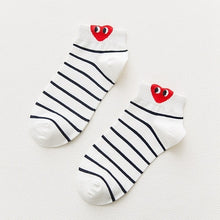 Load image into Gallery viewer, Harajuku Heart Socks